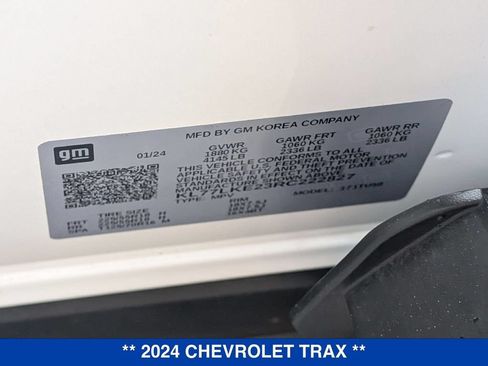 Used 2024 Chevrolet Trax ACTIV w/ Sunroof Package FWD image 35