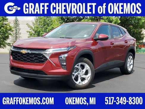 Certified 2024 Chevrolet Trax LS w/ LS Convenience Package FWD image 1