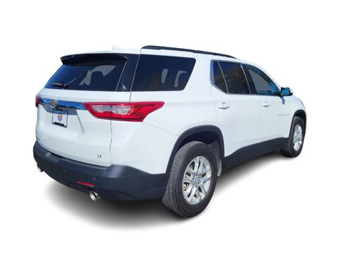 Used 2020 Chevrolet Traverse LT w/ Driver Confidence II Package image 3