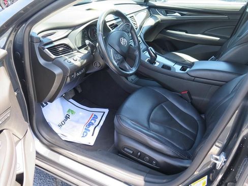 Used 2017 Buick LaCrosse Premium w/ Driver Confidence Package #2 AWD/4WD image 10