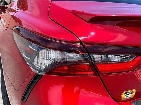 Used 2022 Toyota Camry SE FWD image 29