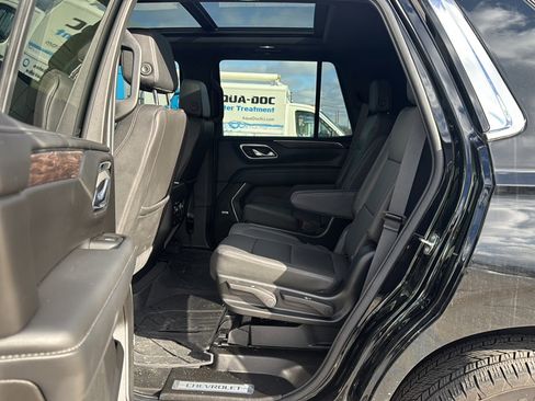 Used 2024 Chevrolet Tahoe LT w/ LT Signature Plus Package image 20