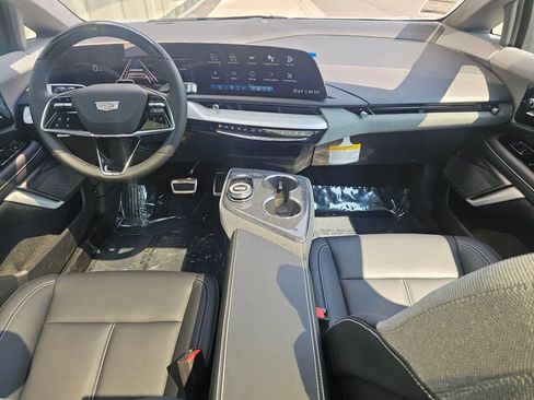 New 2026 Cadillac Optiq Sport 1 AWD/4WD image 17