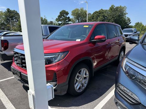 Certified 2024 Honda Passport EX-L image 3