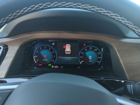 New 2026 Volkswagen Atlas SE image 11