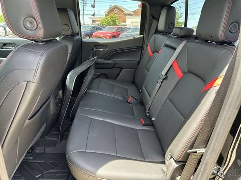 Used 2025 Chevrolet Colorado Z71 w/ Z71 Convenience Package 2 AWD/4WD image 27