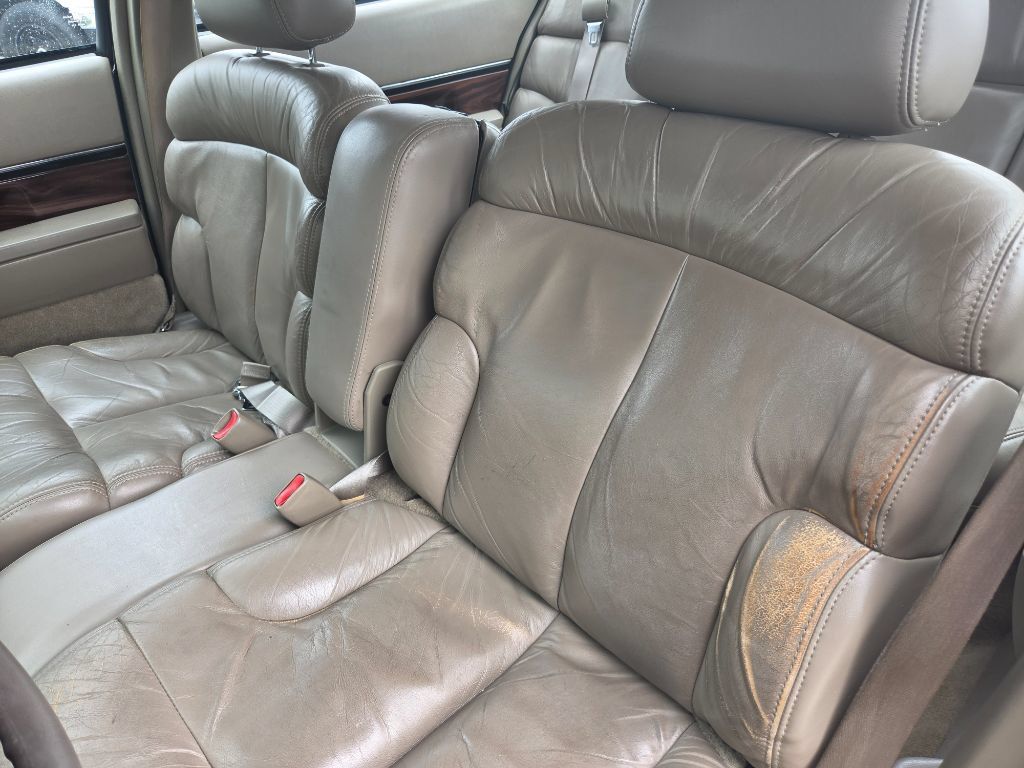 Used 1998 Buick Le Sabre Custom w/ Headliner Lighting Pkg FWD image 27