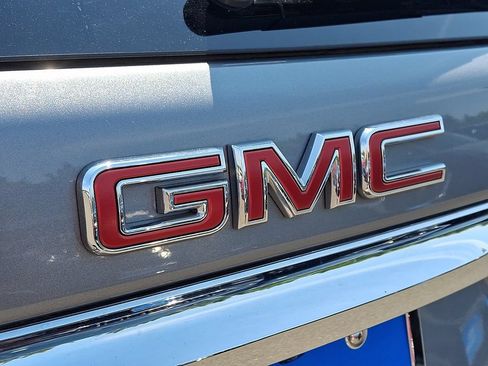 Used 2023 GMC Terrain SLE w/ Driver Convenience Package AWD/4WD image 29