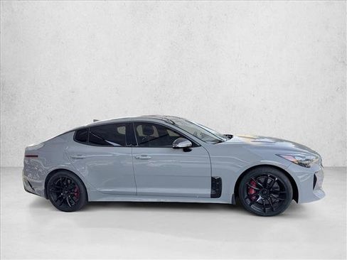 Used 2020 Kia Stinger GT2 image 13