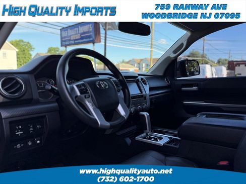 Used 2016 Toyota Tundra SR5 w/ SR5 Upgrade Package AWD/4WD image 40