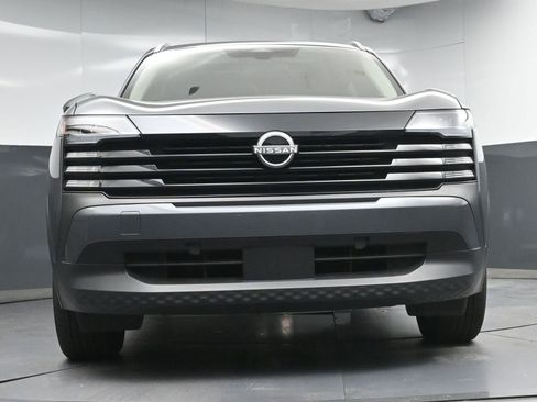 Used 2025 Nissan Kicks SV w/ SV Premium Package FWD image 21