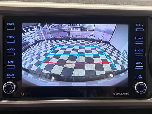 Used 2020 Toyota Tacoma SR5 image 33