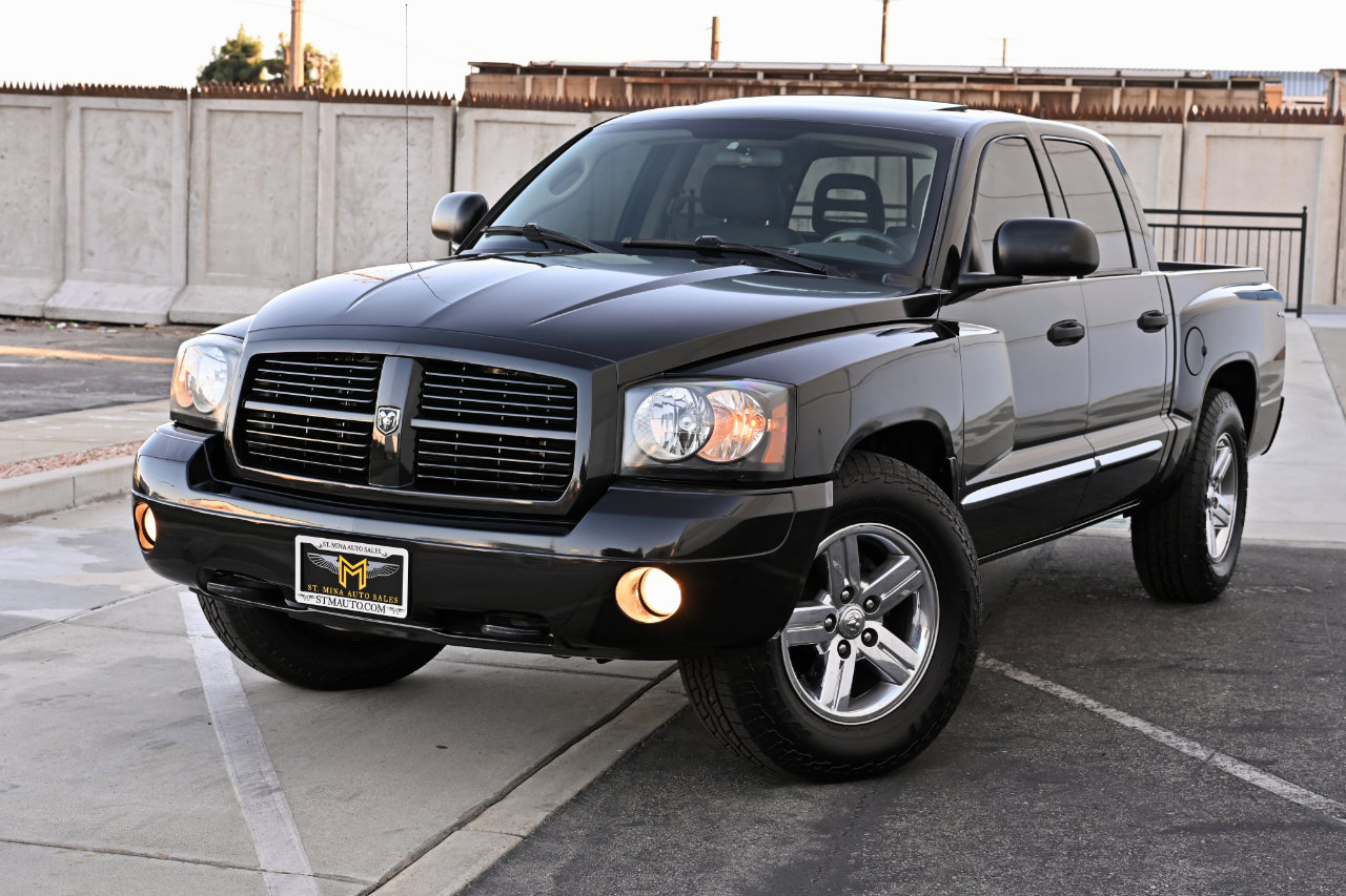 Used 2007 Dodge Dakota Laramie w/ Sun & Wheel Value Group AWD/4WD image 3