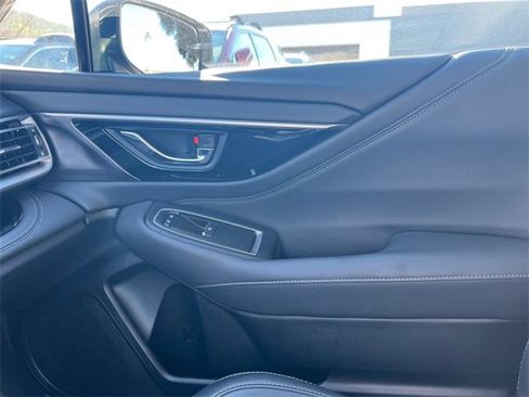 Used 2023 Subaru Outback Limited image 17