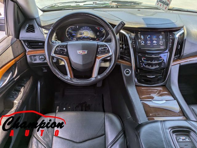 Used 2017 Cadillac Escalade Premium Luxury RWD image 22