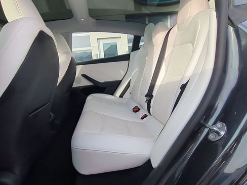 Used 2025 Tesla Model 3 Long Range image 30