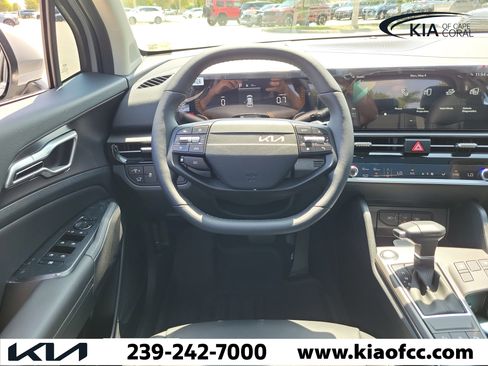 New 2026 Kia Sportage EX FWD image 17