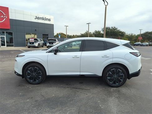 New 2026 Nissan Murano Platinum w/ Cargo Package image 7