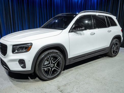 Certified 2026 Mercedes-Benz GLB 250 image 1
