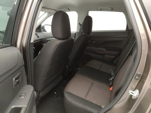 Used 2017 Mitsubishi Outlander Sport LE AWD/4WD image 18