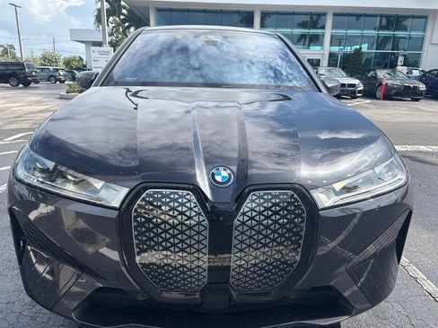 Used 2024 BMW iX xDrive50 w/ Premium Package AWD/4WD image 8