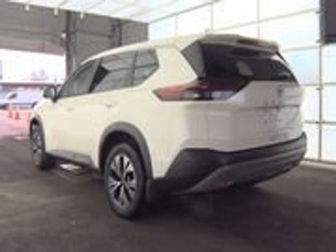 Used 2023 Nissan Rogue SV image 6