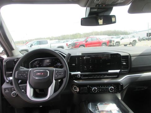 New 2026 GMC Sierra 2500 SLT w/ SLT Convenience Package AWD/4WD image 16