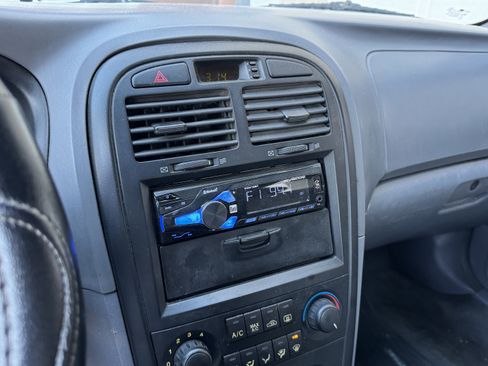 Used 2004 Kia Optima EX image 22