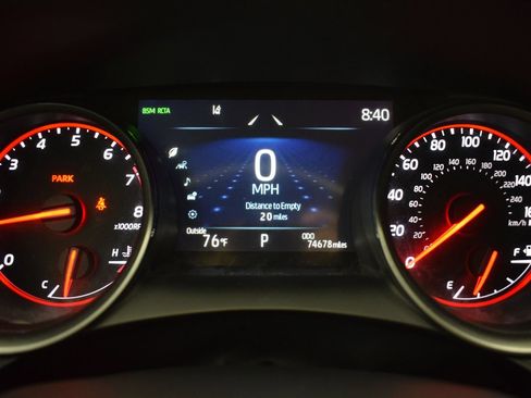 Used 2022 Toyota Camry XSE FWD image 18