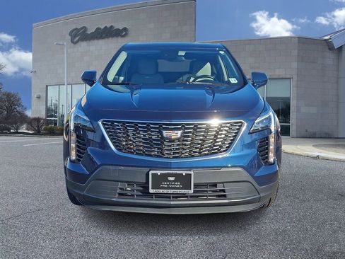Certified 2022 Cadillac XT4 Luxury image 2