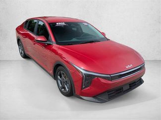 Used 2025 Kia K4 FWD video 3