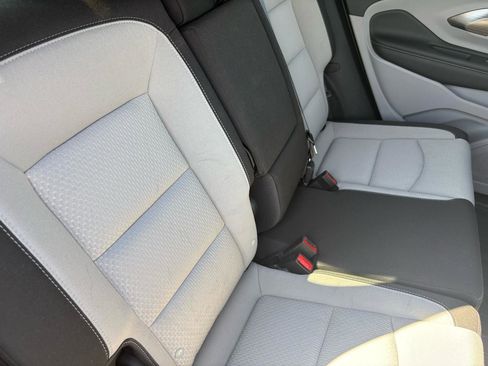 Used 2024 GMC Terrain SLE w/ Driver Convenience Package image 48