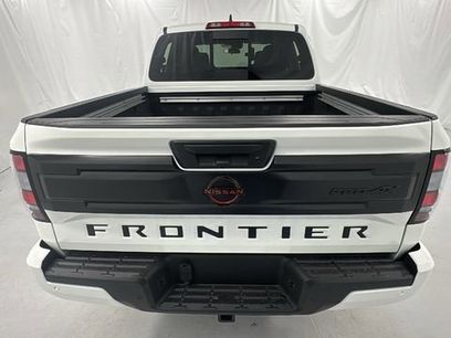 New 2026 Nissan Frontier PRO-4X w/ Pro-4x Convenience Package