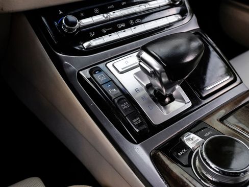 Used 2018 Genesis G90 5.0 Ultimate image 36