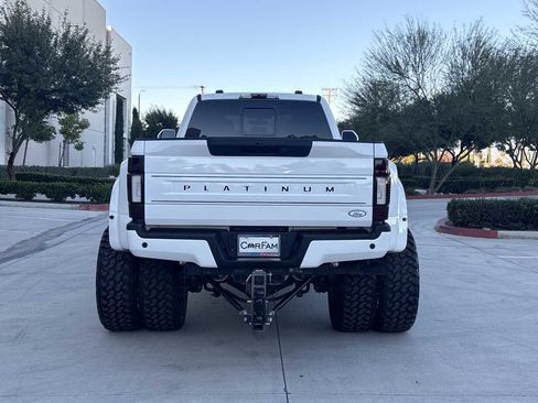 Used 2022 Ford F450 Platinum image 3