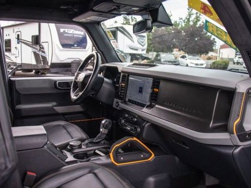 Used 2022 Ford Bronco Badlands AWD/4WD image 18