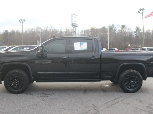 Used 2024 Chevrolet Silverado 2500 High Country w/ Midnight Edition image 4