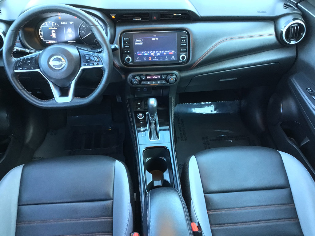 Used 2023 Nissan Kicks SR w/ SR Premium Package FWD image 16