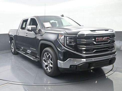 Used 2023 GMC Sierra 1500 SLT w/ SLT Premium Plus Package image 9