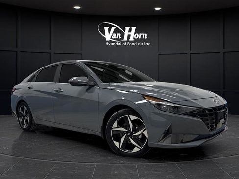 Used 2023 Hyundai Elantra Limited image 1