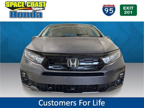 New 2026 Honda Odyssey Touring image 8