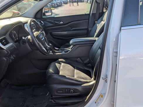 Used 2019 GMC Acadia SLT image 16