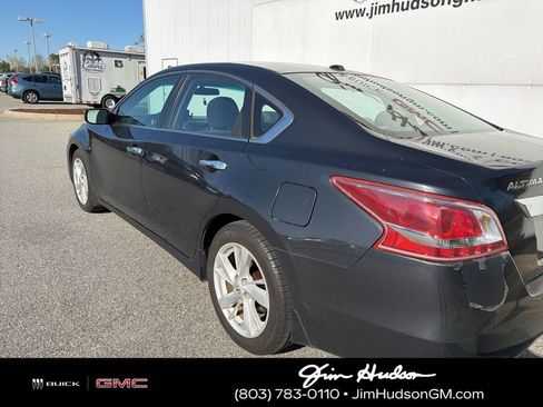 Used 2013 Nissan Altima 2.5 SV image 5