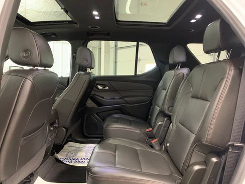 Used 2023 Chevrolet Traverse RS AWD/4WD image 20