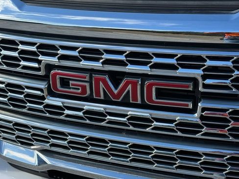 Used 2022 GMC Canyon Denali image 10