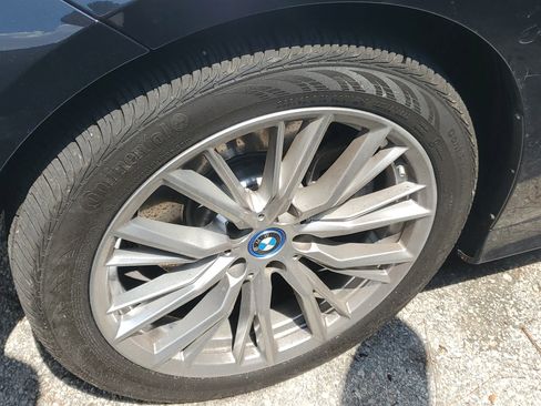 Used 2023 BMW 330e w/ Driving Assistance Package RWD image 4