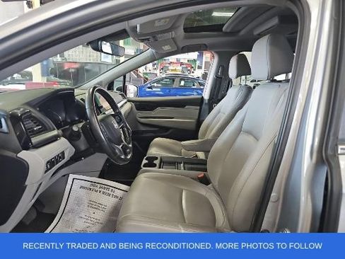 Used 2023 Honda Odyssey Touring image 4
