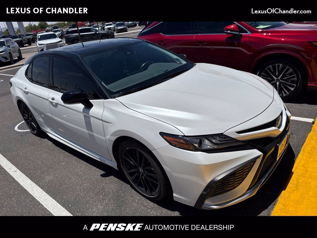 Used 2022 Toyota Camry XSE w/ Navigation Upgrade Package FWD image 1