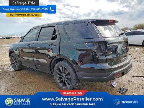 Used 2018 Ford Explorer XLT w/ Equipment Group 202A image 3