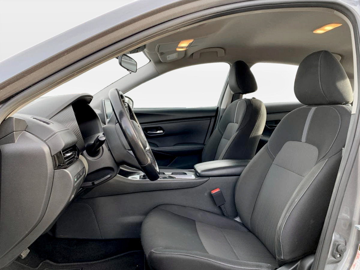 Used 2025 Nissan Sentra SV w/ All-Weather Package FWD image 15